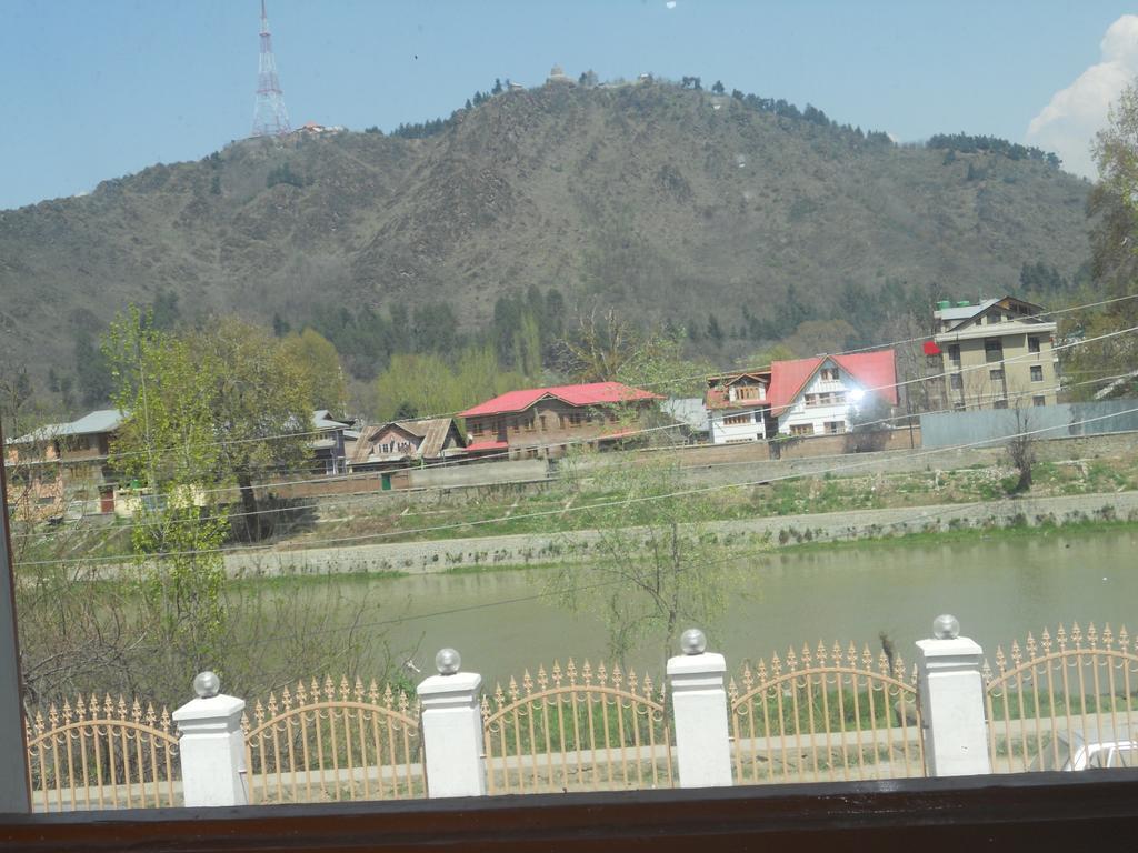 Hotel Royale Jannat Srīnagar 外观 照片